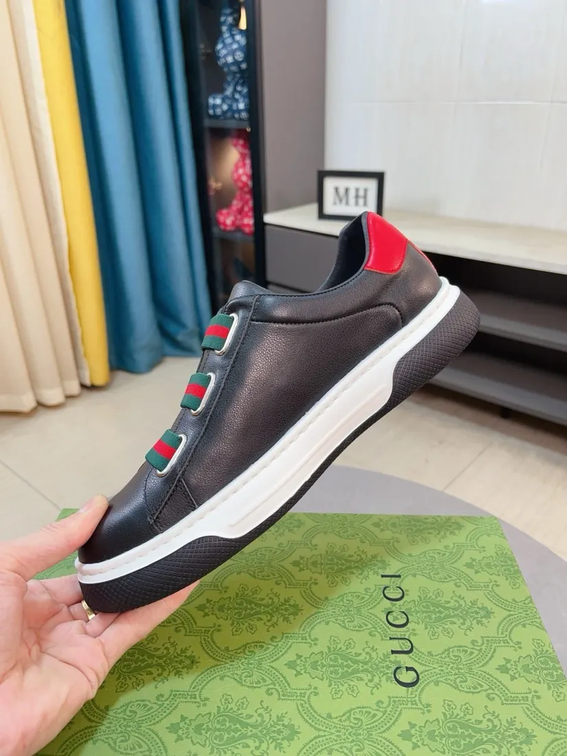 Factory price 480🌹🌹GUCCI [Gucci] New high-end brand of men's shoes, the latest fashionable casual men's shoes, trendy and versatile style, relaxed and sporty style, uppers imported from Italy, first-layer cowhide, genuine leather lining and ultra-fine workmanship. Original personalized fashionable rubber wear-resistant outsole, light and comfortable on the foot, size 38-44